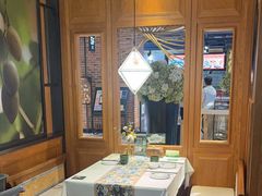 -云海肴·汽锅鸡·云南菜(天山百盛优客店)