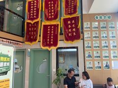 -半岛宠物医院24小时·内窥镜·牙科·碎石中心(府城大道店)