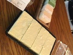 榴莲芝士蛋糕-欧式面包坊(青岛万象城店)