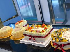 -花花卷卷·鲜食蛋糕(静安久光百货店)