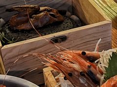 樱桃木大红袍烟熏玻璃乳鸽-解放碑威斯汀酒店-知味国际美食餐厅