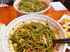 油泼菠菜面-手擀菠菜面(西康路店)