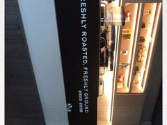 -瑞幸咖啡(巴黎春天陕西路店)