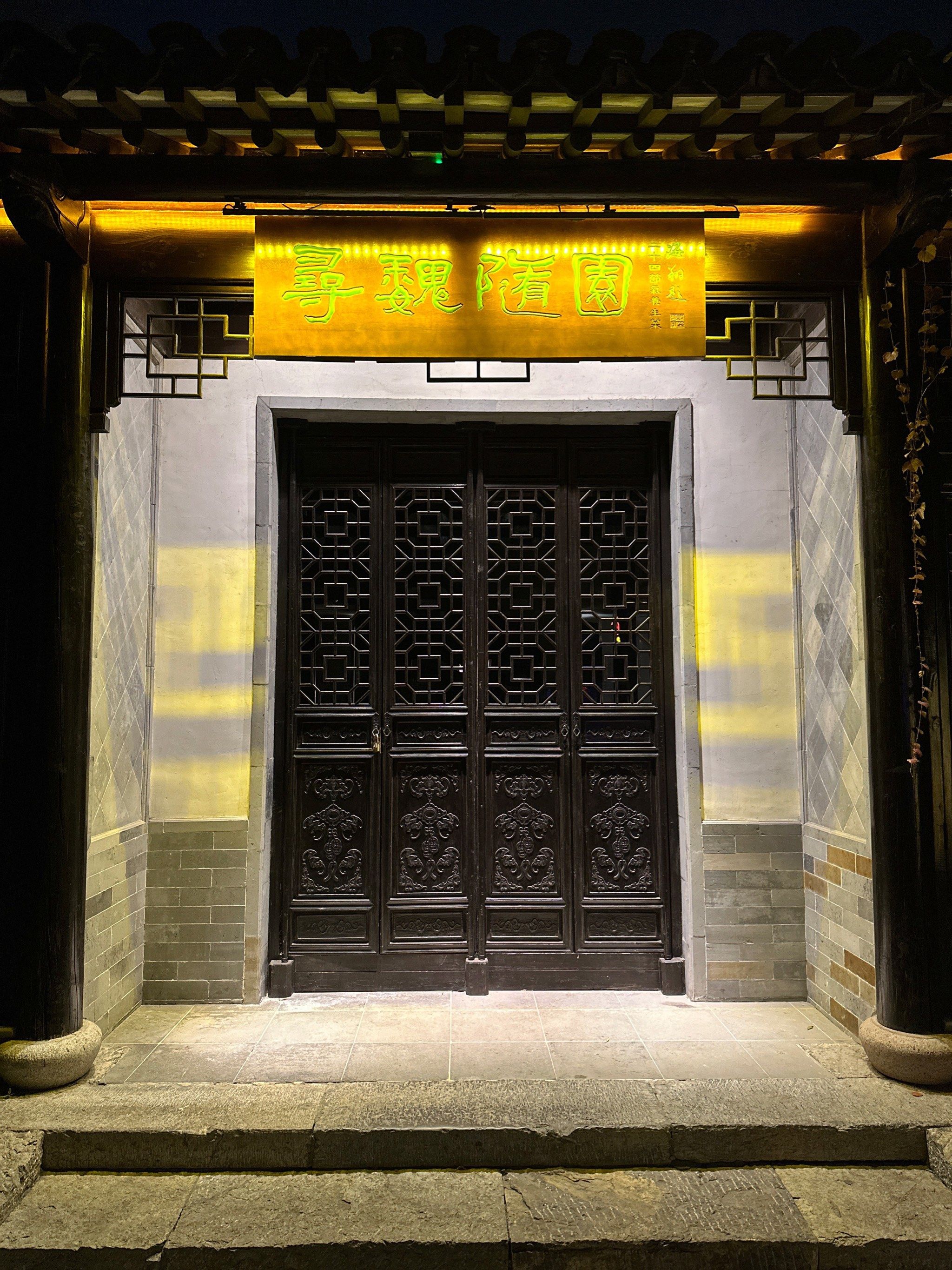 环境不错,菜品特色可以,味道不错