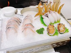 -红鼎豆捞·非遗鲍皇汤火锅(宝丰路店)