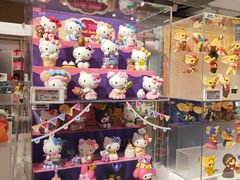 -泡泡玛特POPMART(国金街店)