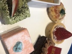 -大中华希尔顿酒店-念自助餐·嗨啤·小龙虾