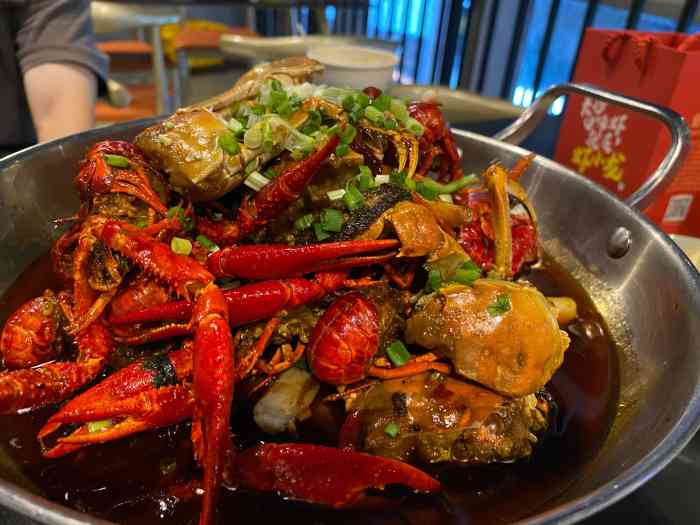 虾小龙老长沙龙虾馆(步行街店)