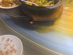 -蚝美人·生蚝海鲜烧烤(茶花园店)