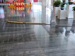 -瑞幸咖啡(大冲商务中心C座店)