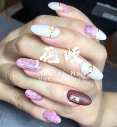 -花岐款式专研健康美甲沙龙