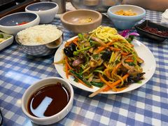 -益百岁牛尾汤(香山路店)