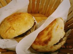 -闫家驴肉老店(华电一校店)