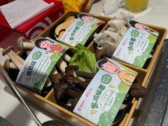 -海底捞火锅(威高广场店)