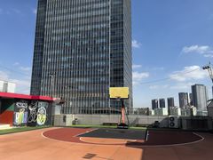 -洛克公园·篮球·足球·羽毛球(莘庄店)