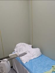 -苗医生0感祛痘连锁