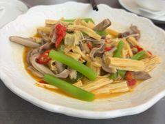 -吴越荣记苏州菜·松鼠桂鱼 100% 活鱼现做(月光码头店)