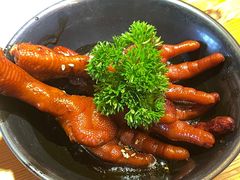 招牌吮指鸡爪-灶丰年间(定安路店)