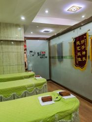-苗医生专业祛痘·皮肤管理
