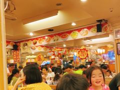 -J Daeng Seafood