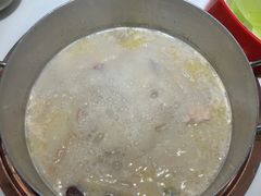 -洪氏嗨捞·猪肚鸡火锅(阳光天地店)