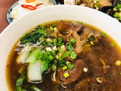 -尊品原汁牛肉面