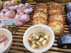 -焙丽拾光(麦凯乐直营店)