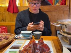 -老滇山寨•云南特色菜•地方菜•民族风情歌舞表演(金碧店)