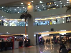 -鸿通城购物中心