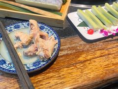 -大匠工房古船木艺术餐厅·猪肚鸡专门店(长白仙岛店)