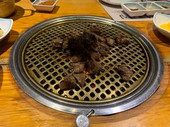 -唯成•韩国炭火烤肉 유성고기
