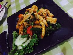 -Jungle Kitchen