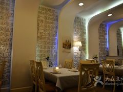 -成桂西餐厅·42年的味道(五大道疙瘩楼店)