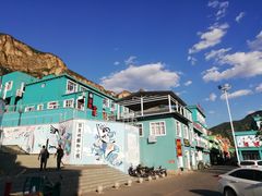 -百里峡七彩艺术小镇