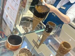 -Venchi (Chocolate & Gelato)