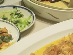 -八府香鸭·啫啫煲(华山路店)