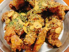 -BHC炸鸡(明洞总店)