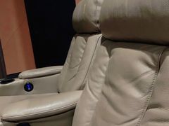-大光明丽星VIP影城(昌里路杜比全景声店)