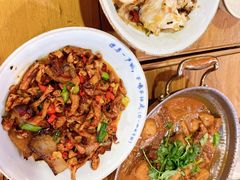 -吃饭皇帝大土家民族菜(正大广场店)