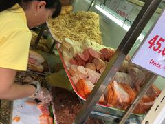 -Bánh Mì Huynh Hoa
