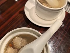 -广州万富希尔顿酒店·感趣自助餐厅·金秋蟹宴生蚝海鲜刺身