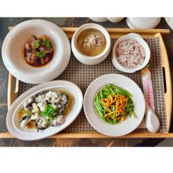 -臻康乃馨月子中心(集美店)