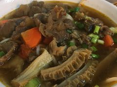 -六合夜市