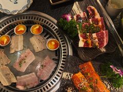 -炙忧烤肉屋(中国铁建广场店)