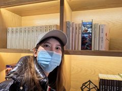 -蔚来中心(北京中关村店)