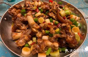 Scallion Stir-Fried Pig Trotter