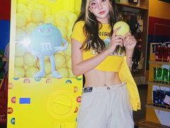 -m豆巧克力世界(上海世茂广场店)