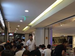 等位区-海底捞火锅(银泰中心店)