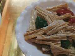 -金杨拉面王小吃面馆·牛三宝面·红烧牛肉粉