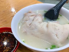 -雷祖芳老妈蹄花店